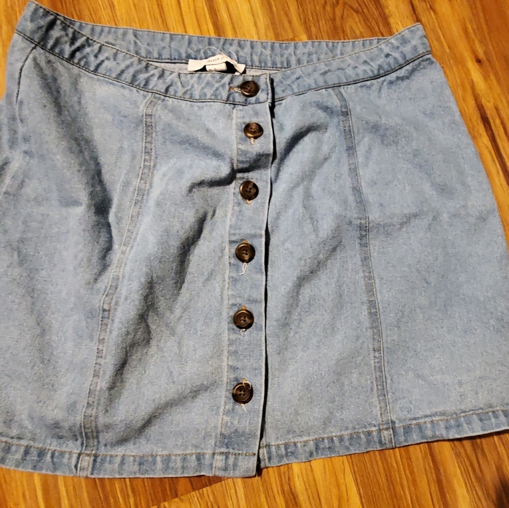 Forever 21 skirt